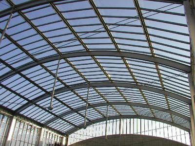 钢结构雨棚－上海睿玲建筑钢结构工程有限公司