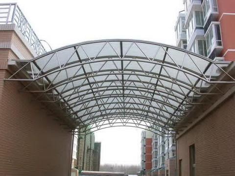 钢结构雨棚－上海睿玲建筑钢结构工程有限公司